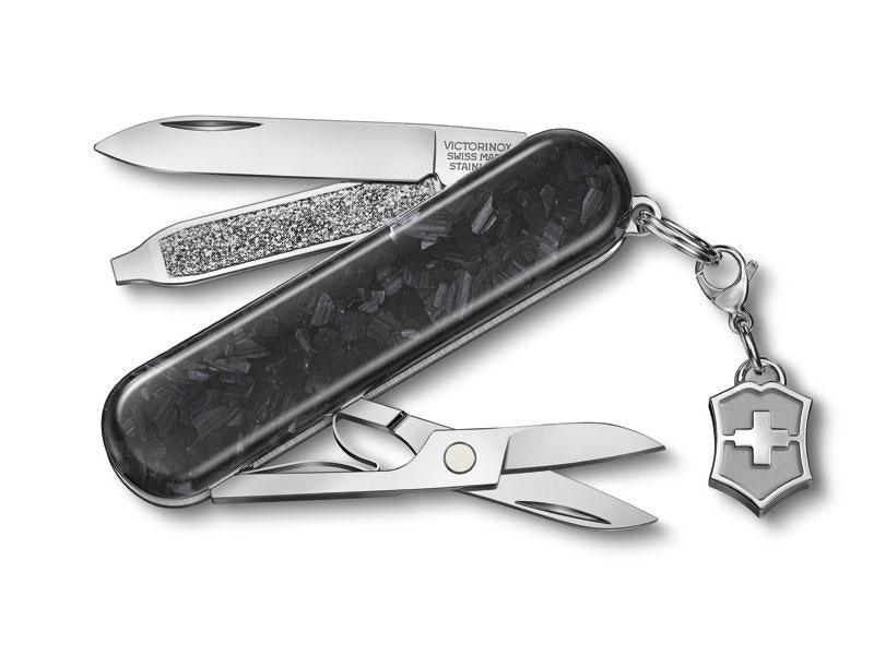 Couteau victorinox classic fibre de carbone brillant 58mm