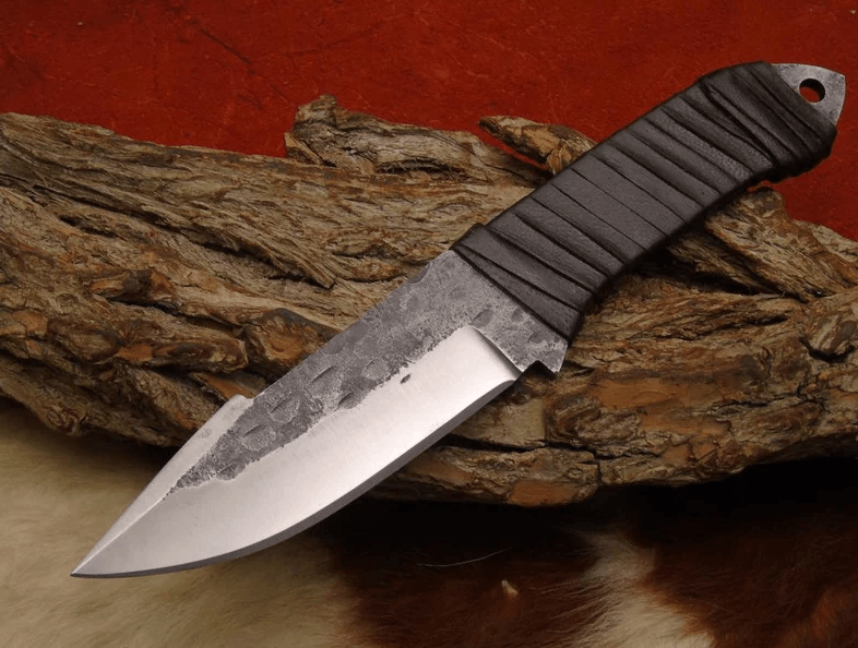 Cuchillo vikingo forjado