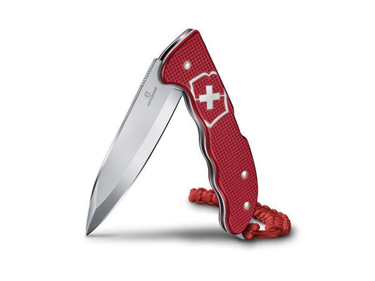 VICTORINOX HUNTER PRO RED